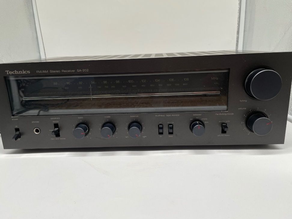 Technics - SA-202 receiver