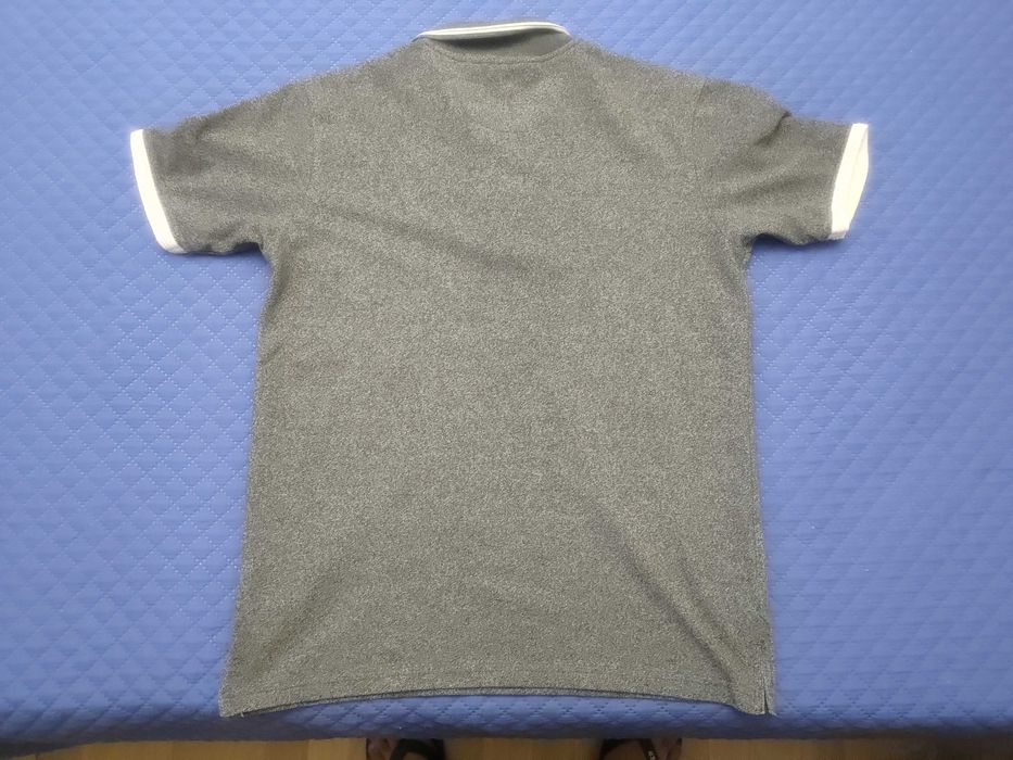 ELLESSE – Polo T-Shirt – Cinzento e Branco (Original)