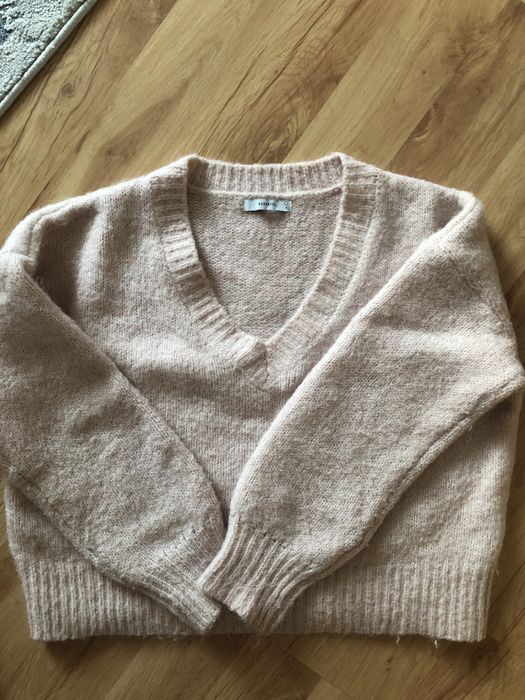 Sweter z wełną Reserved S