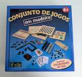 Conjunto de jogos em madeira: damas, xadrez, dominó, cartas, micado,..