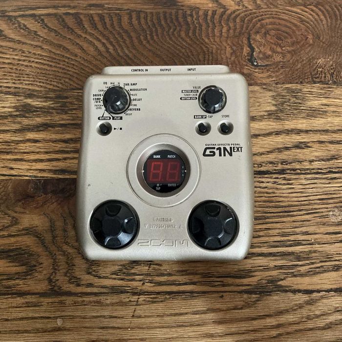 Zoom G1N EXT multi efekt gitarowy przester automat perkusyjny