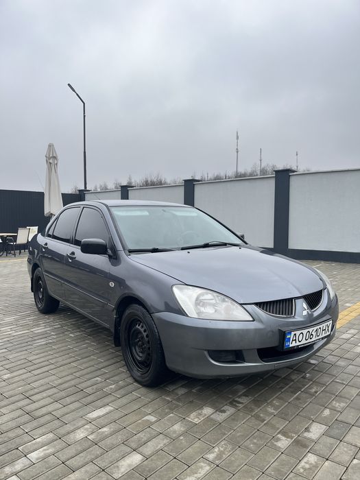 Продам економну надійну машину