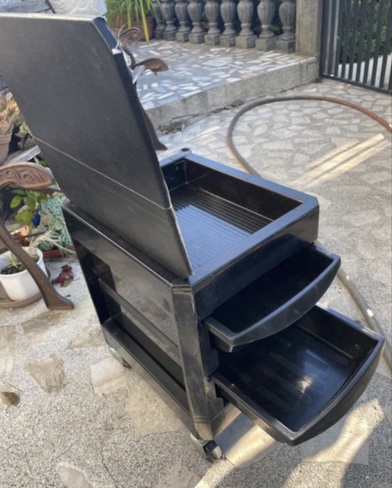 Carro manicure e pedicure