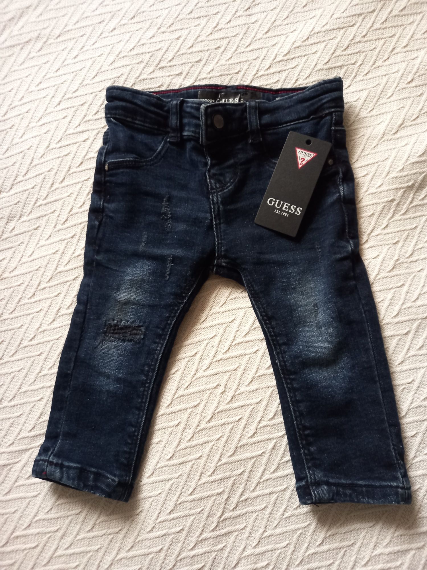 Guess jeansy niemowlęce 3/6m