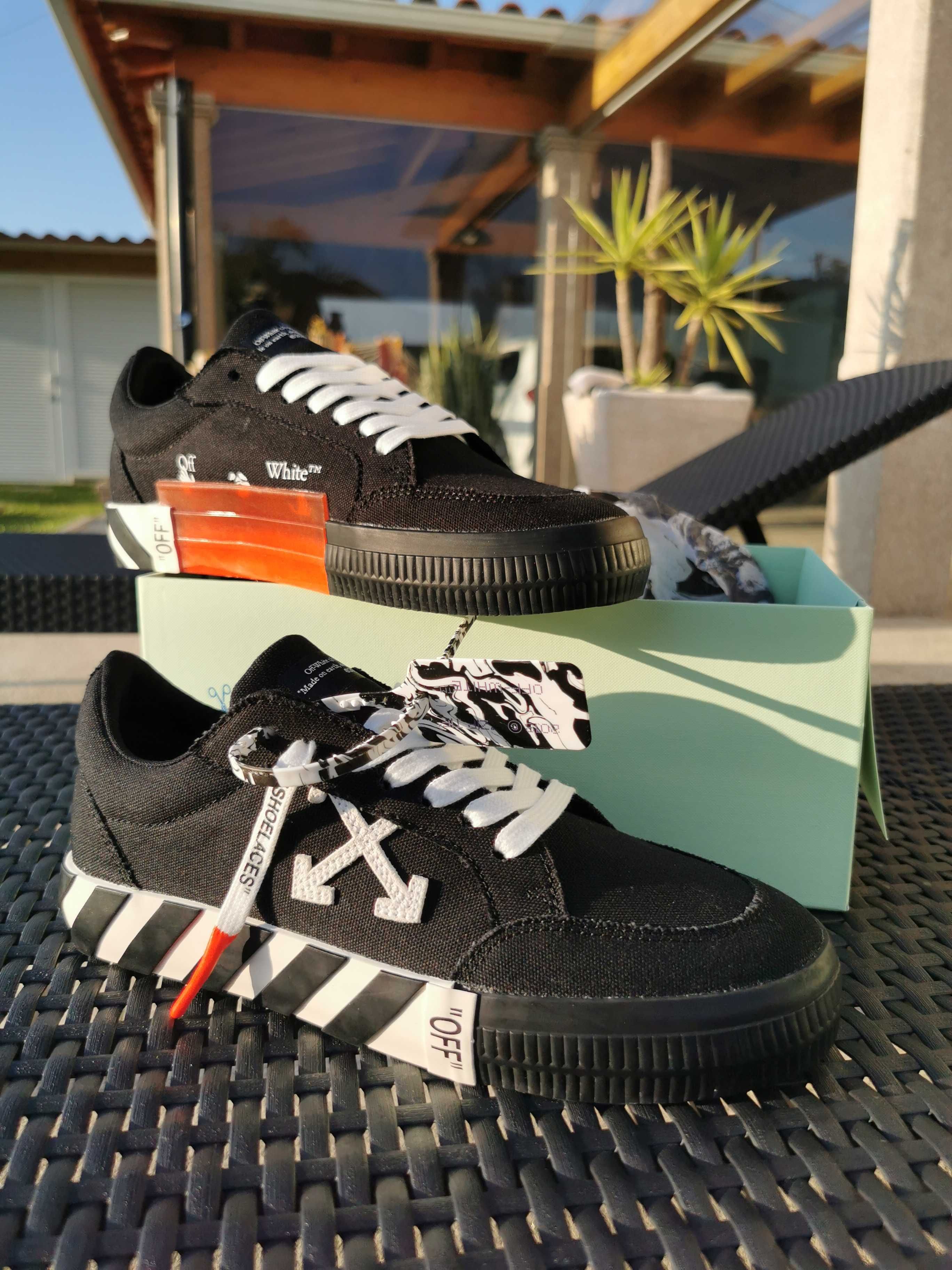 Off-White Low Vulcanized canvas sneakers Black