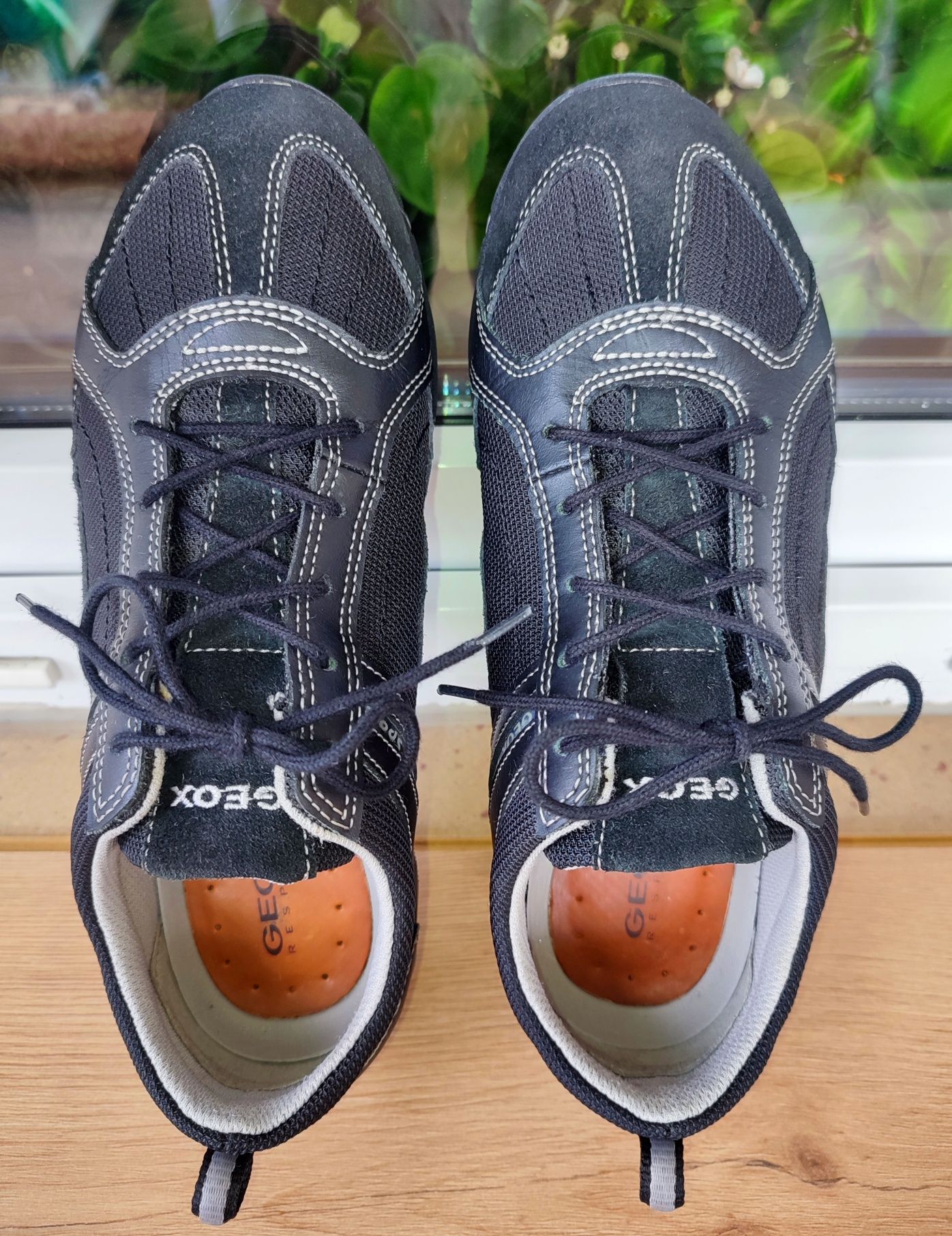 Buty damskie GEOX Respira sneakersy czarne wygodne oddychające r.37