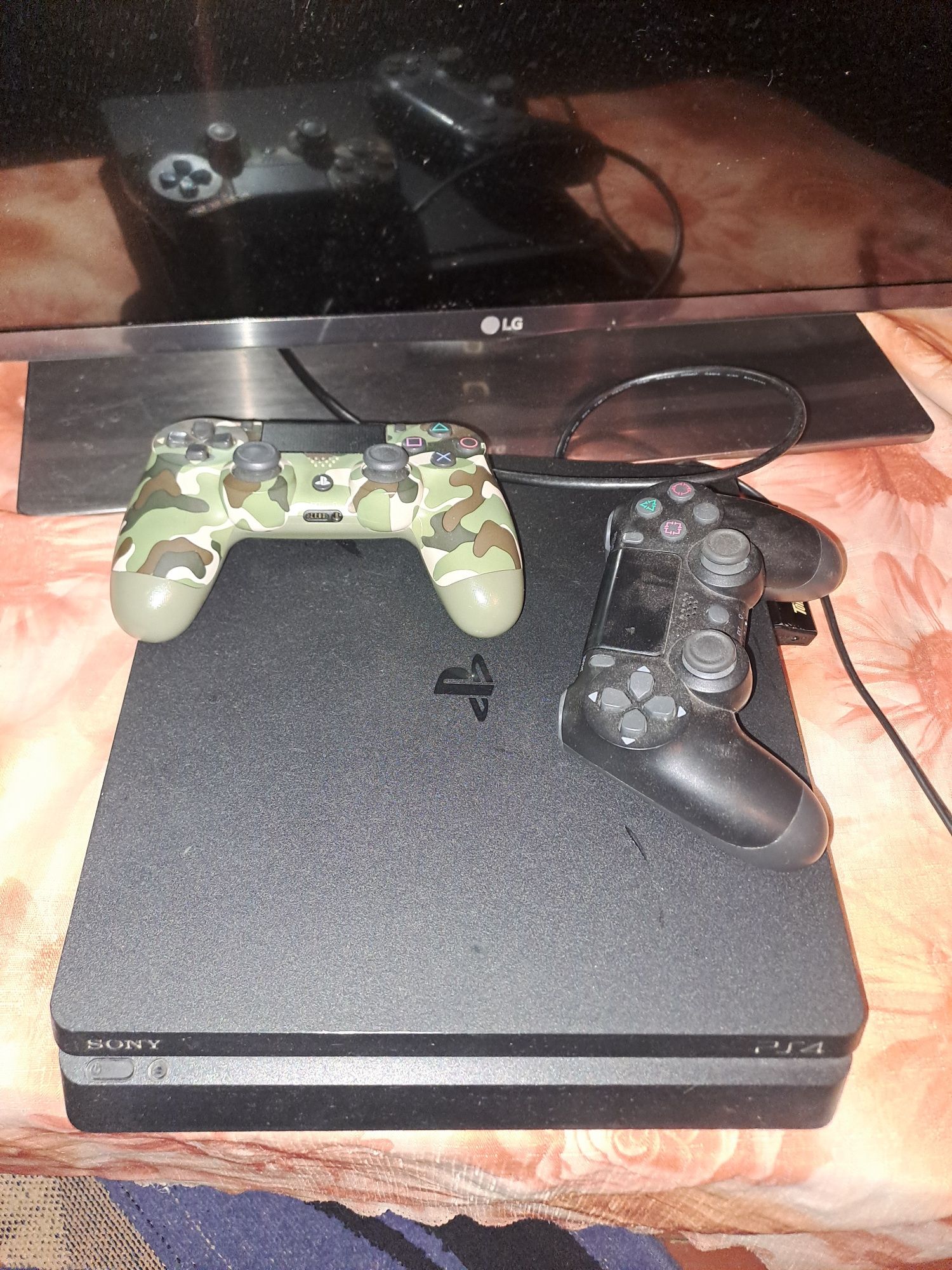 Продам PS 4 slin 512