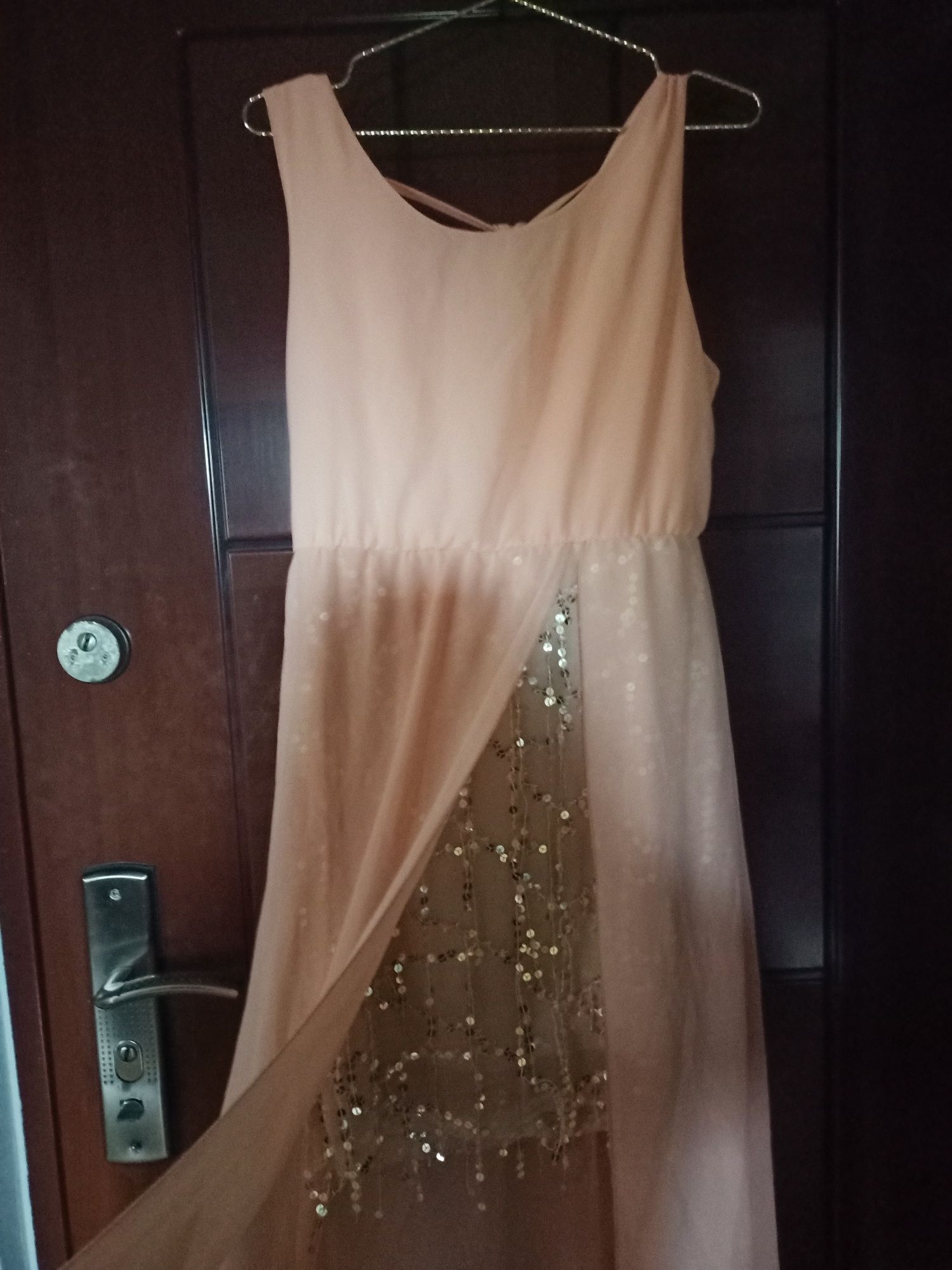M/38 zwiewna sukienka brzoskwiniowa