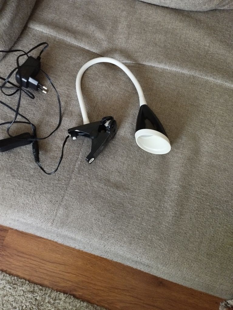 Fajna lampka na biurko