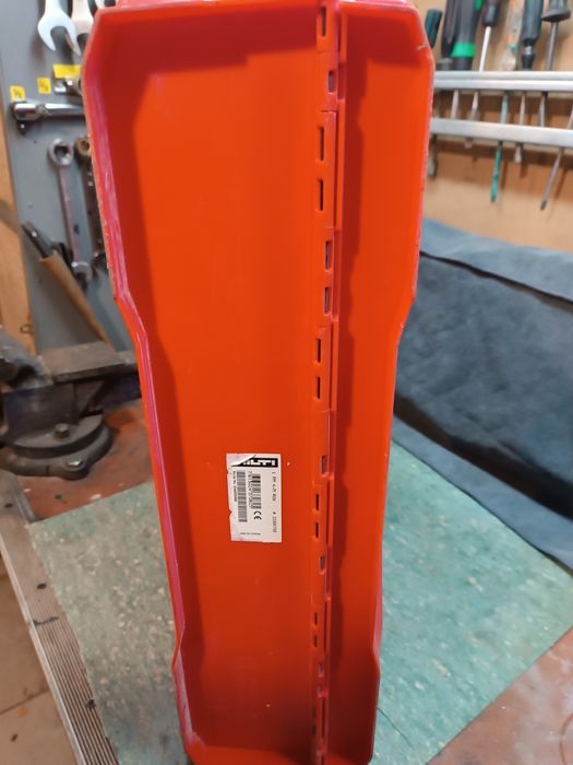 Ящик для інструментів хілті