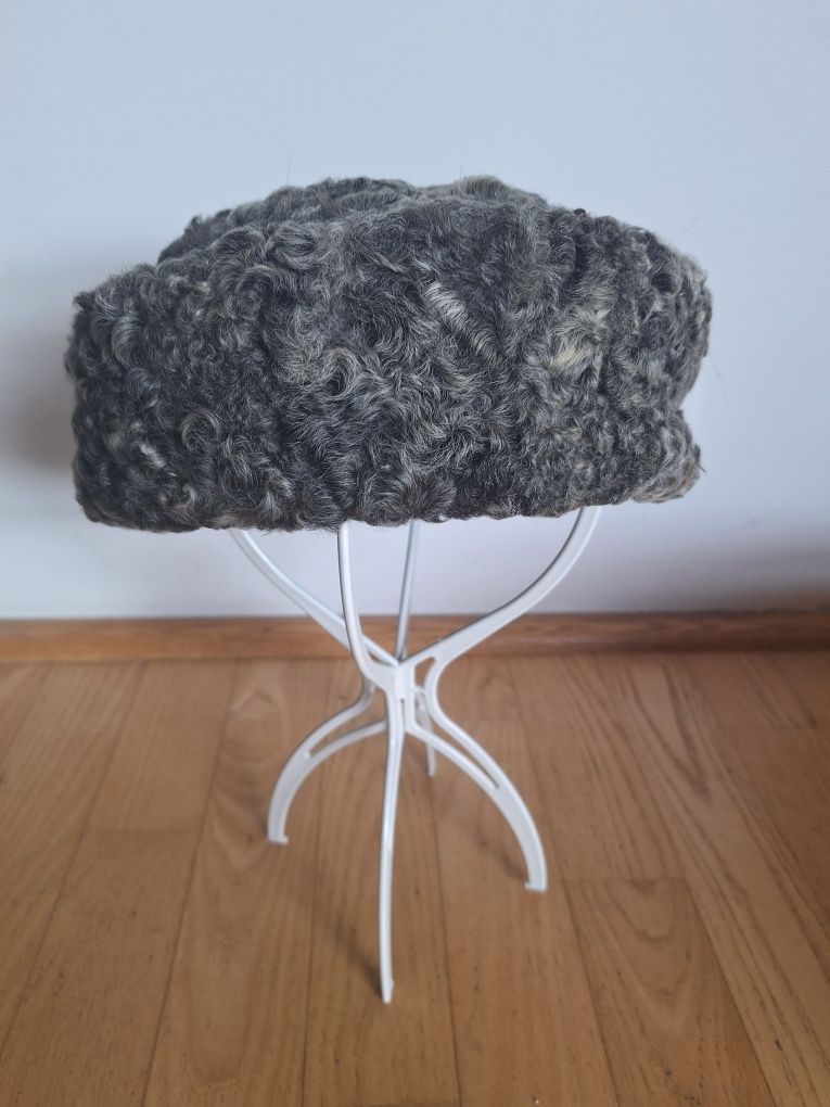 Czapka futrzana szara