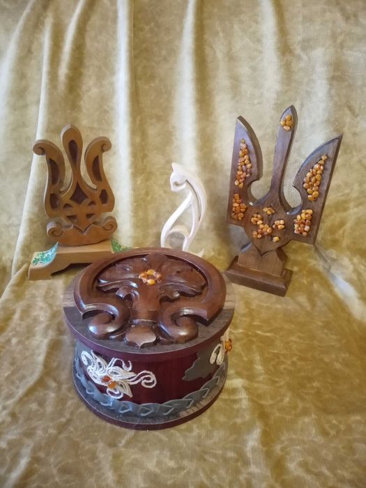 Шкатулка дерев,яна нова.