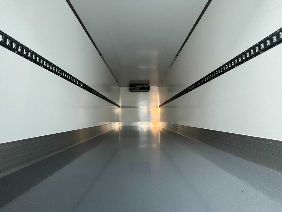 MAN TGM 18.250 BL CH Euro 5 2025 Рефрижератор CARRIER SUPRA HE 8