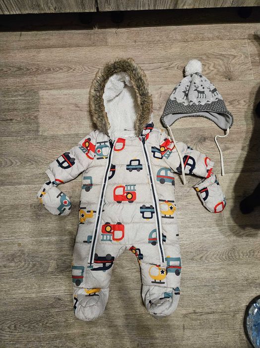 зимовий комбінезон і шапка на 3-8місяців