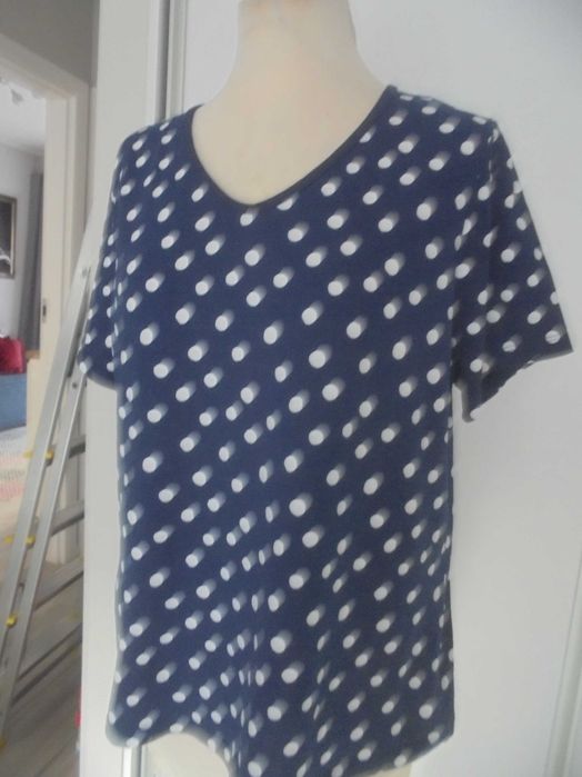 bluzka w roz44/46  / idealny stan