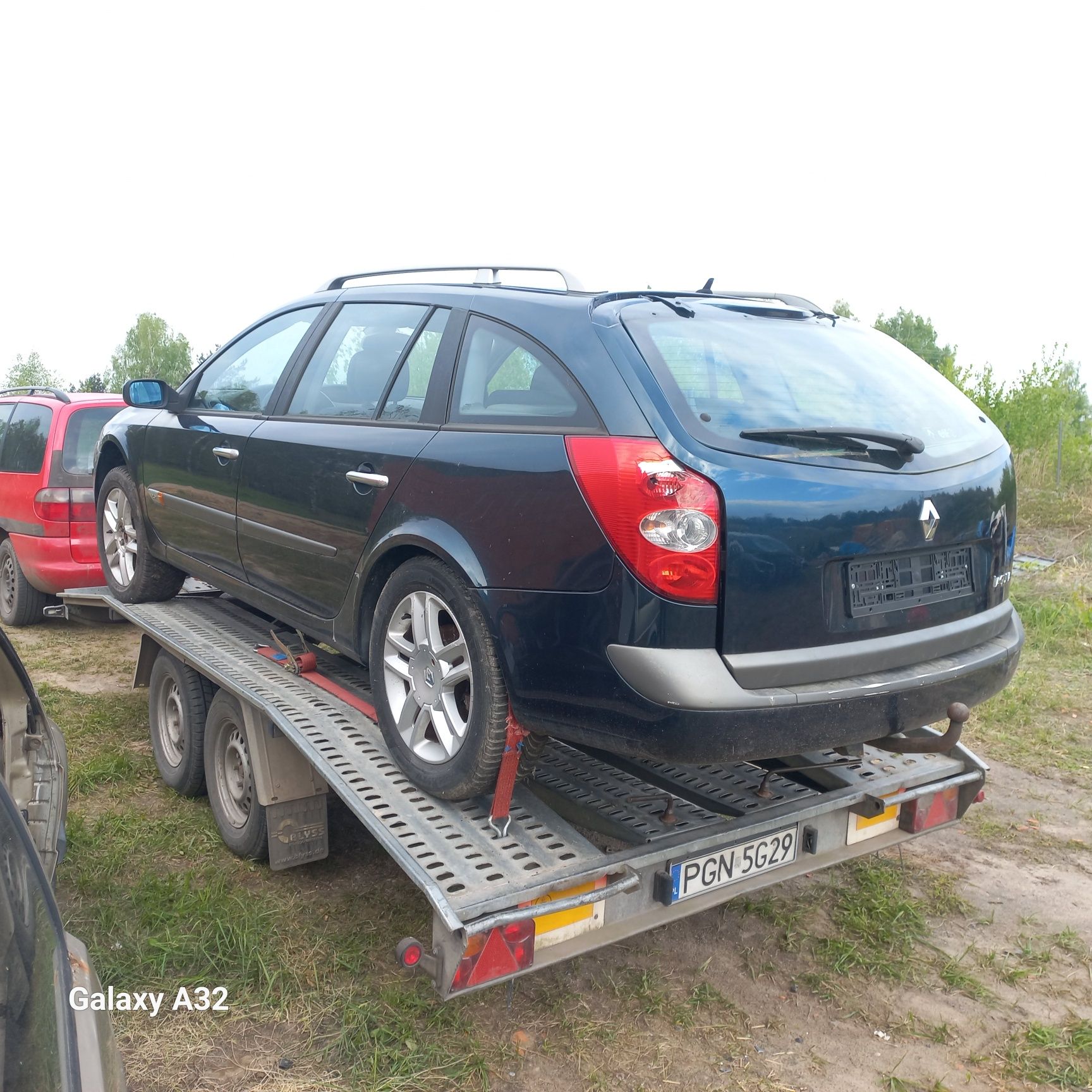 Renault Laguna ll na części 2004 rok hak xenon kombi