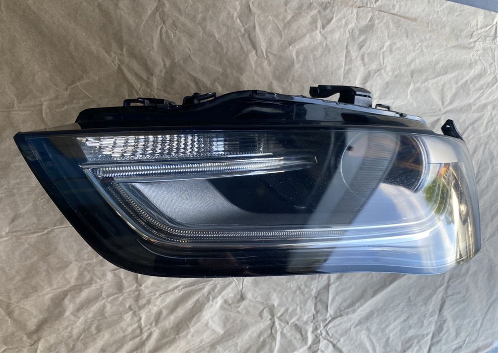Farol Esq Audi A4
