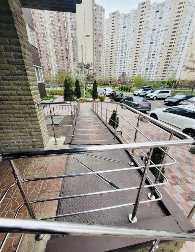 Метро Позняки, Осокорки вул.Урлівська