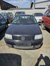 Zderzak przedni Volkswagen Polo 2001