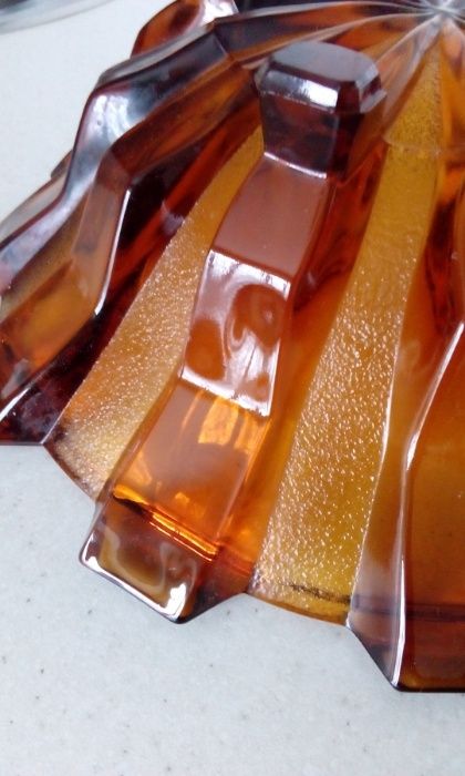 Чаша, ваза для фруктов, сервиз из янтарного стекла (amber glass)