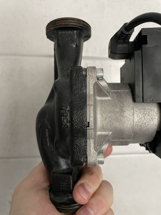 Частотный насос Продам Wilo Yonos RS 25/6-RKA M 180 циркуляционный