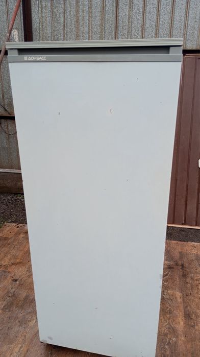 Отличный рабочий холодильник Донбасс