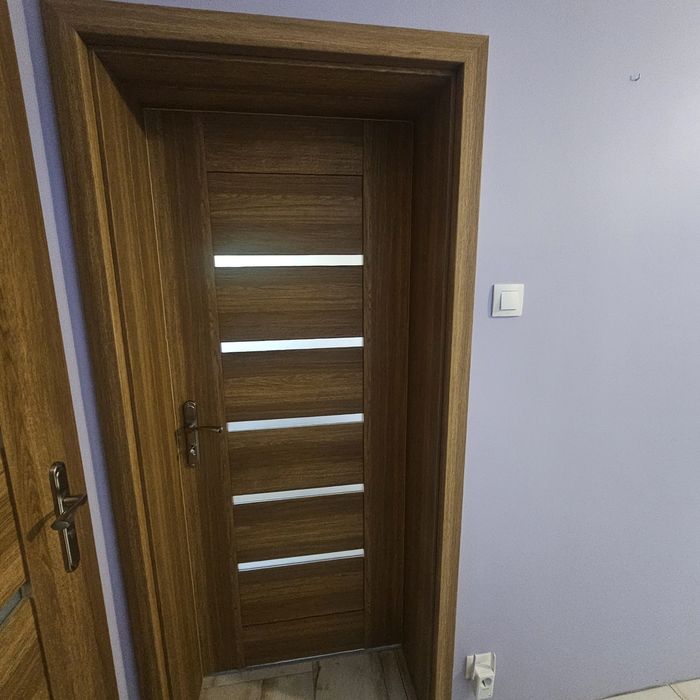 Drzwi Pol-Skone Sempre 70 cm złotych dąb z futryną