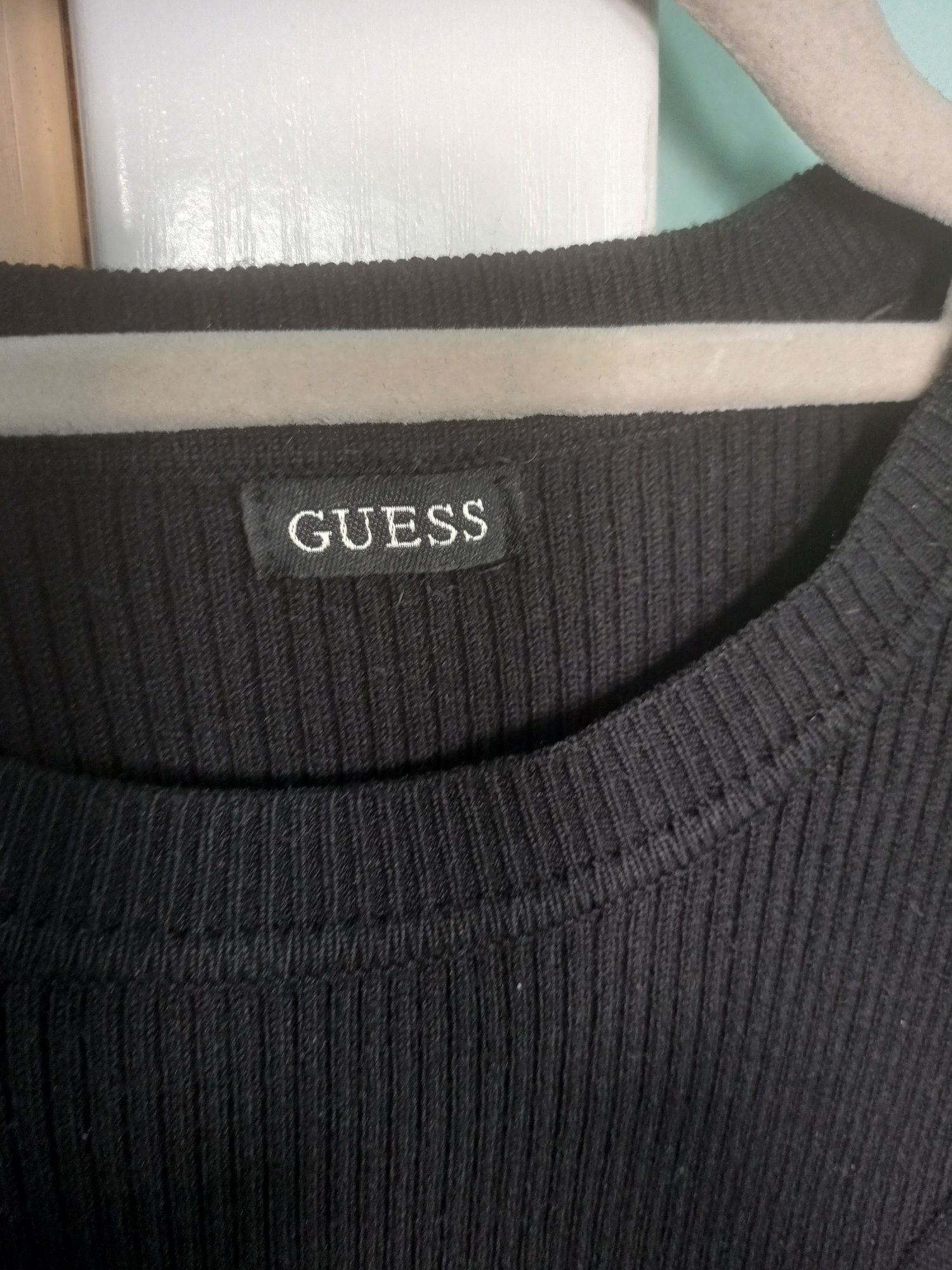 Sukienka dzianinowa Guess