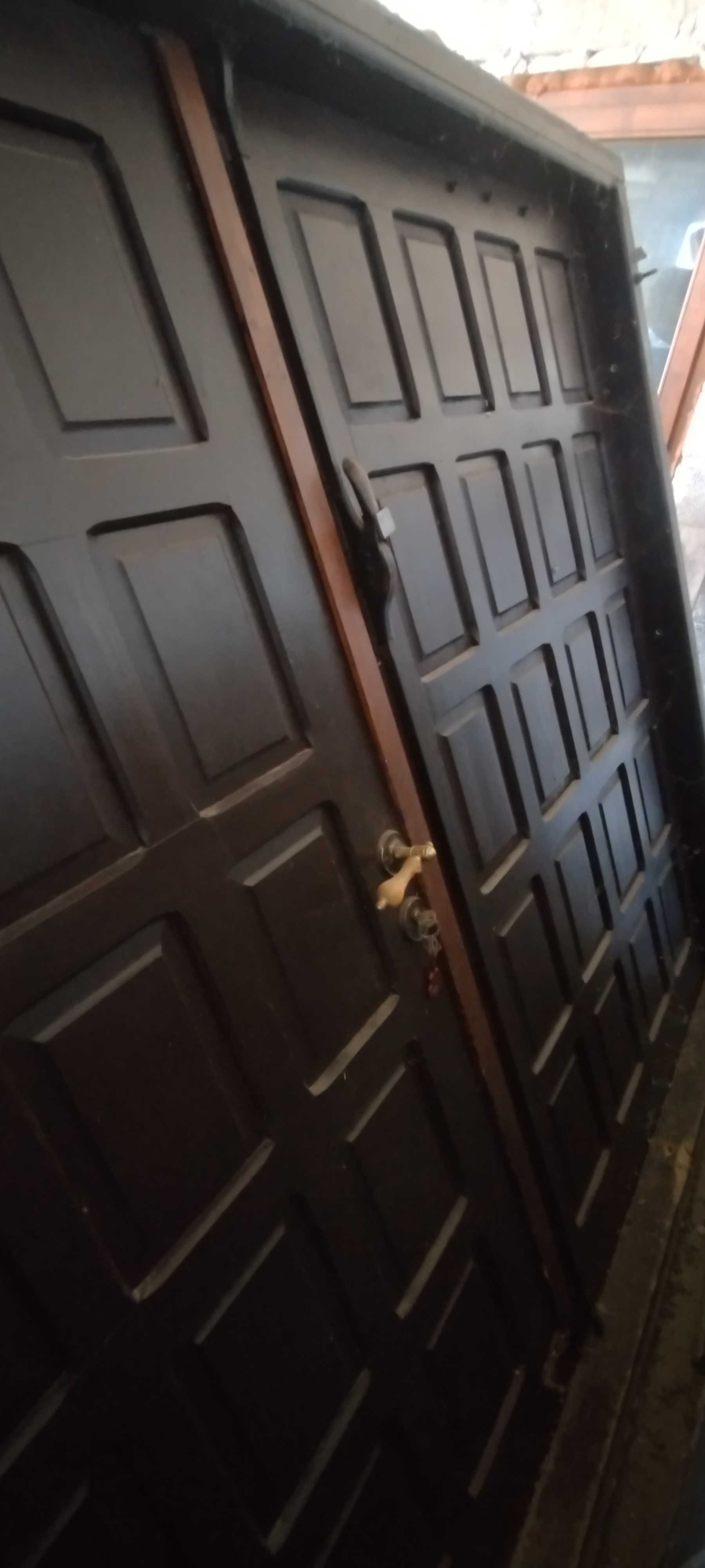 Drzwi garażowe drewniane używane, brama garażowa