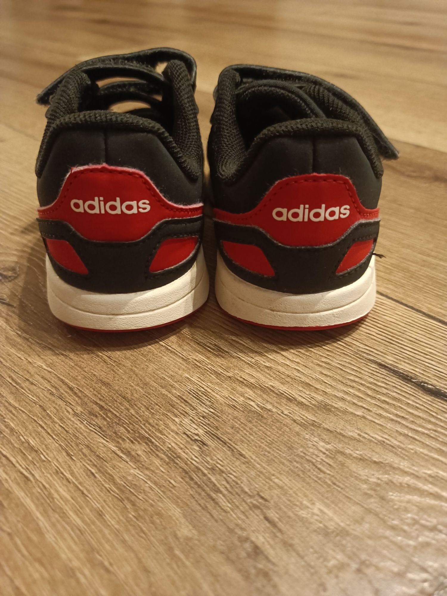 Buty dziecięce Adidas rozmiar 23