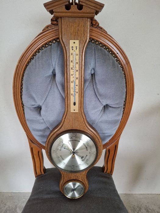 Stacja pogodowa w drewnianej oprawie termometr barometr