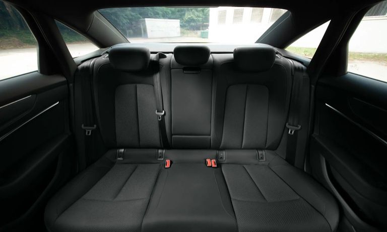 Продам Audi A6 2.0