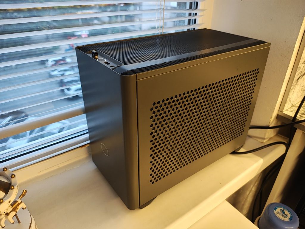 Пк для ігор та роботи формату mini itx,5700x 4060ti 16gb