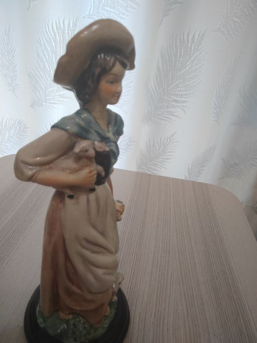 Estatueta de pastora