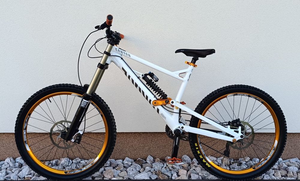 Rower zjazdowy Canyon Torque downhill DH