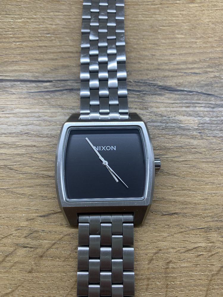 Nixon McFly The Time Tracker