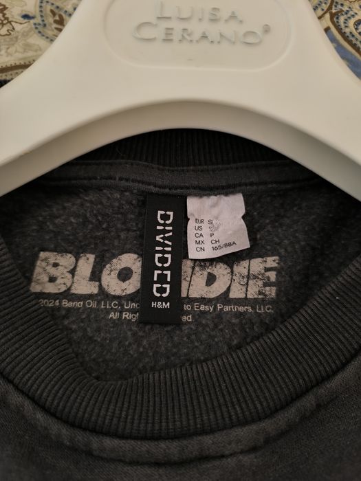 Свитшот от H&M  актуального коричневого цвета новый!!!