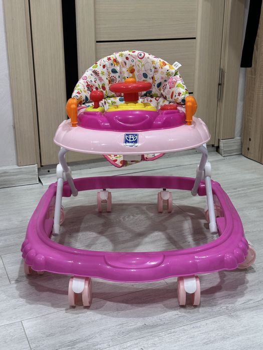 Дитячі ходунки НОВІ, не використовувались ні разу, абсолютно нові