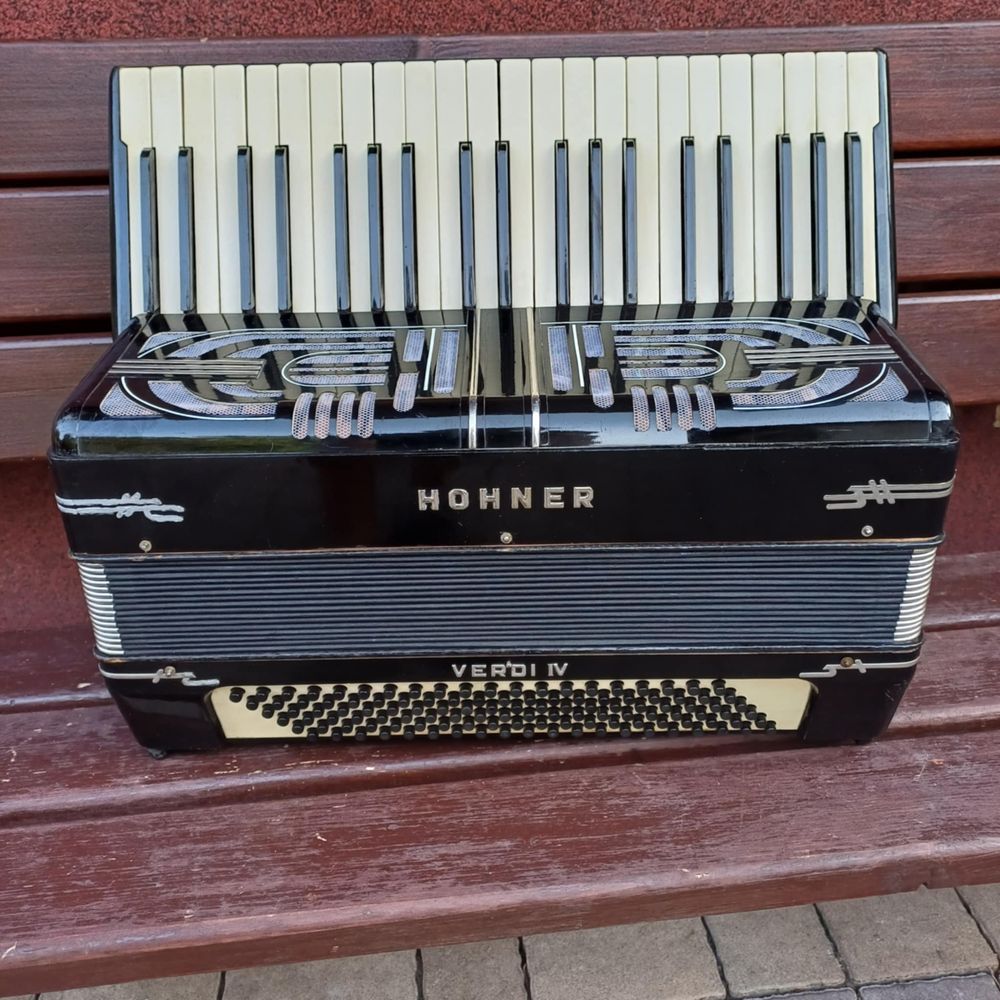 Akordeon hohner verdi 4