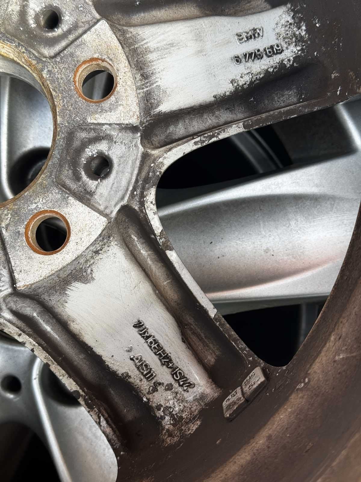 Диски BMW R16 5x120 7Jx16EH2+IS44