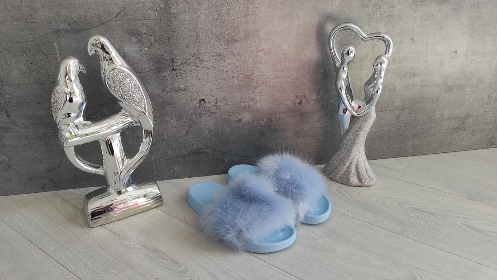 Kapcie futrzaki jasny niebieski 36-39