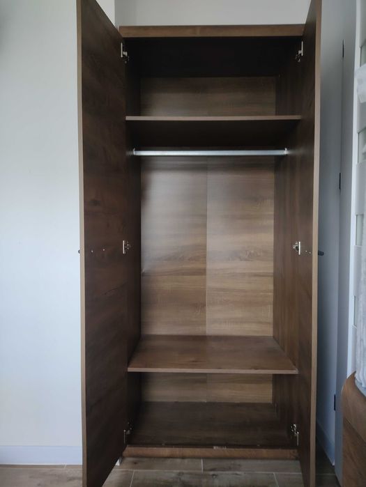 Sprzedam komplet szafę i komodę