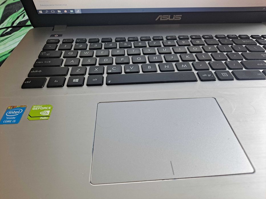 Laptop Asus 17 cali SonicMaster