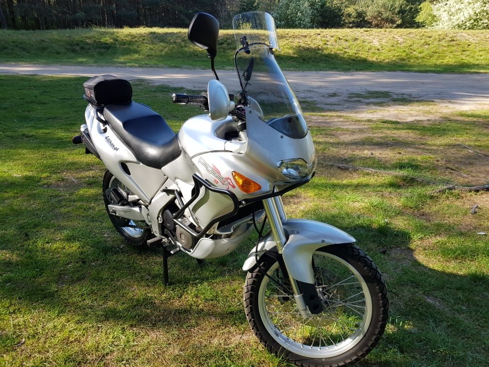 Aprilia pegaso 650