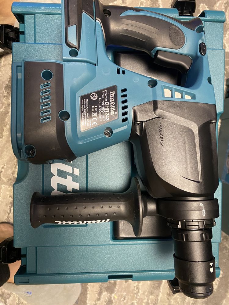 Makita DHP 243-тушка+ чемодан