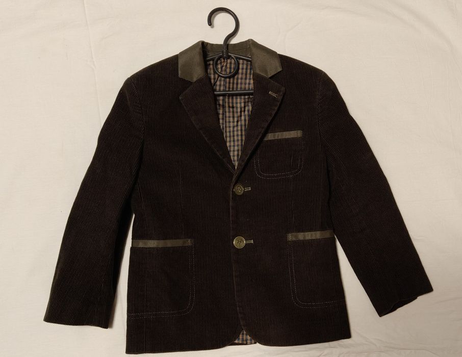 Продам дитячий піджак на зріст 116см