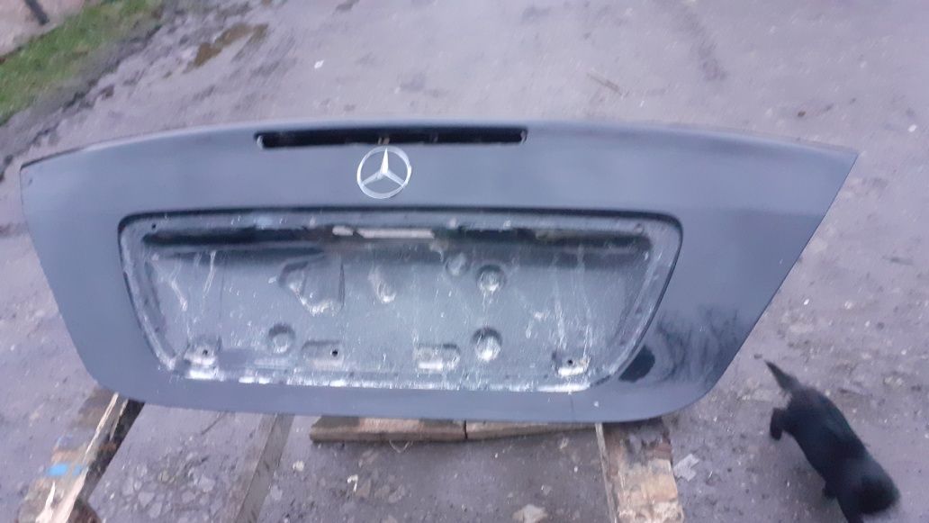 Sprzedam klapę tył mercedes c klasa203