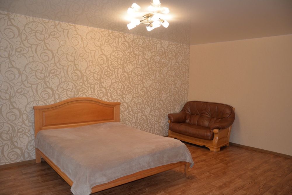 Арена квартиры помесячно  Гагарина ,Шевченковский