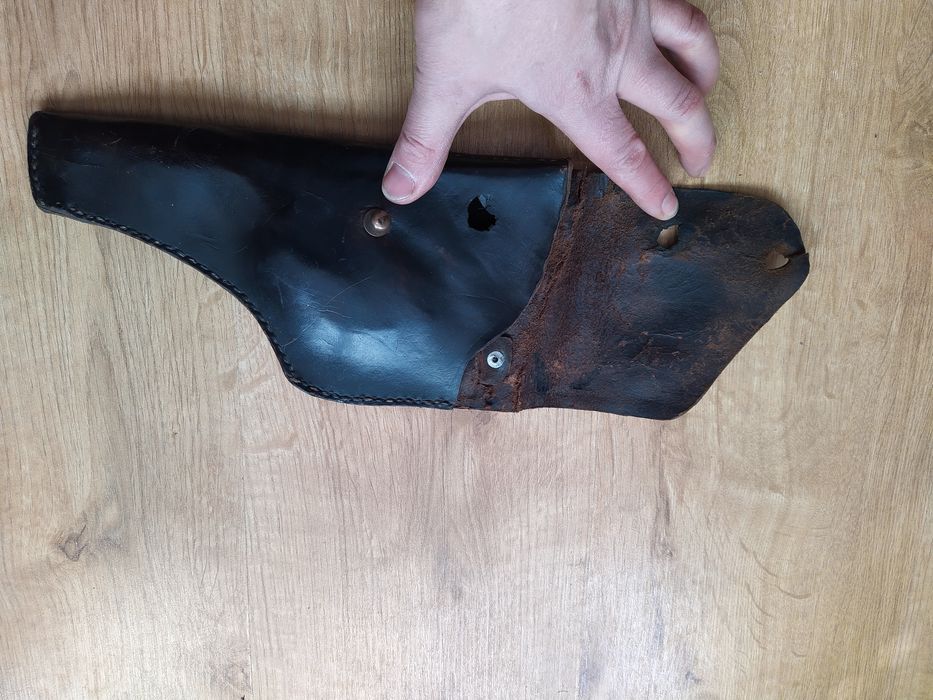 Kabura skórzana do pistoletu , rewolweru
