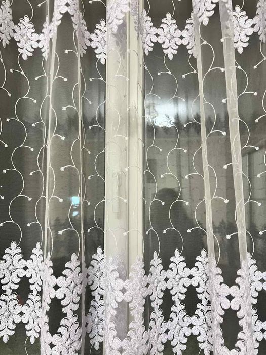 Продам тюль  стан нової